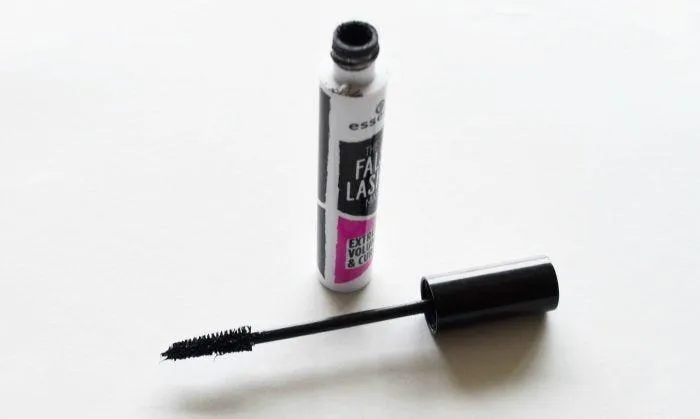 Essence The False Lashes Mascara Extreme Volume & Curl -10ml