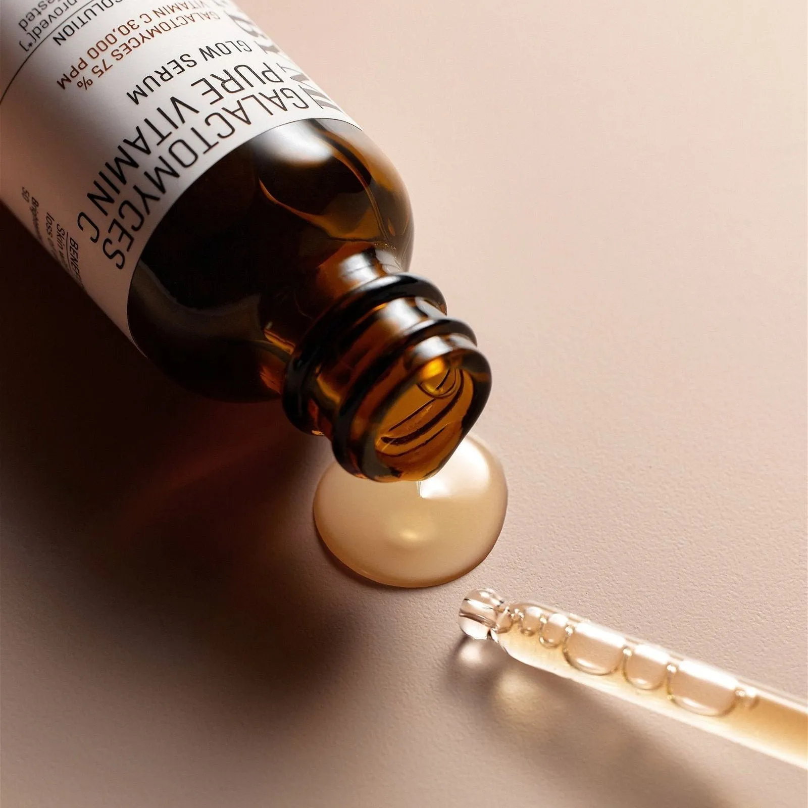 SOME BY MI Galactomyces Pure Vitamin C Glow Serum 莎柏蜜 半乳糖酵母维C提亮精华 30ml